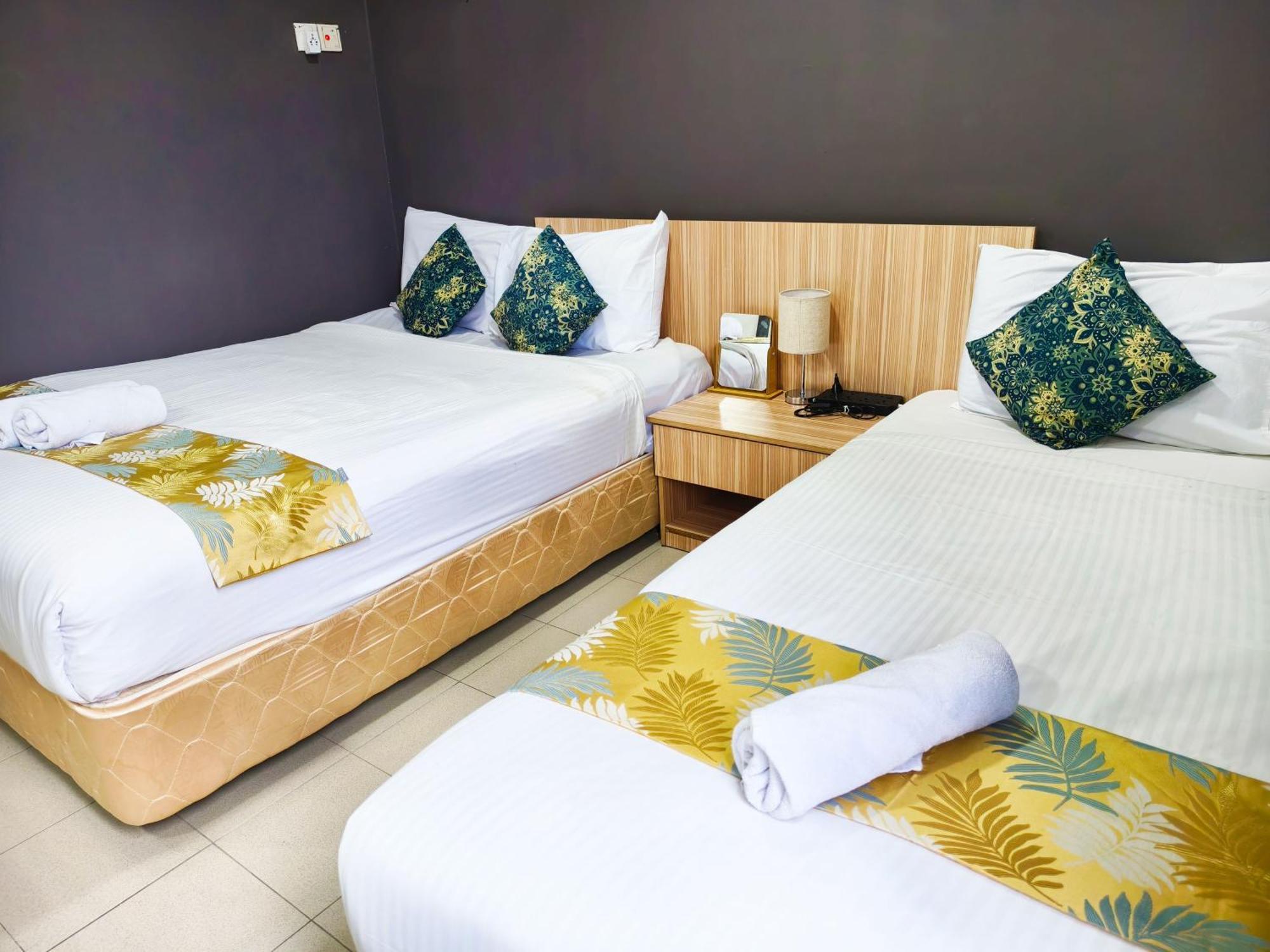 Salaam Suites Hotel كوتا بْهارو المظهر الخارجي الصورة