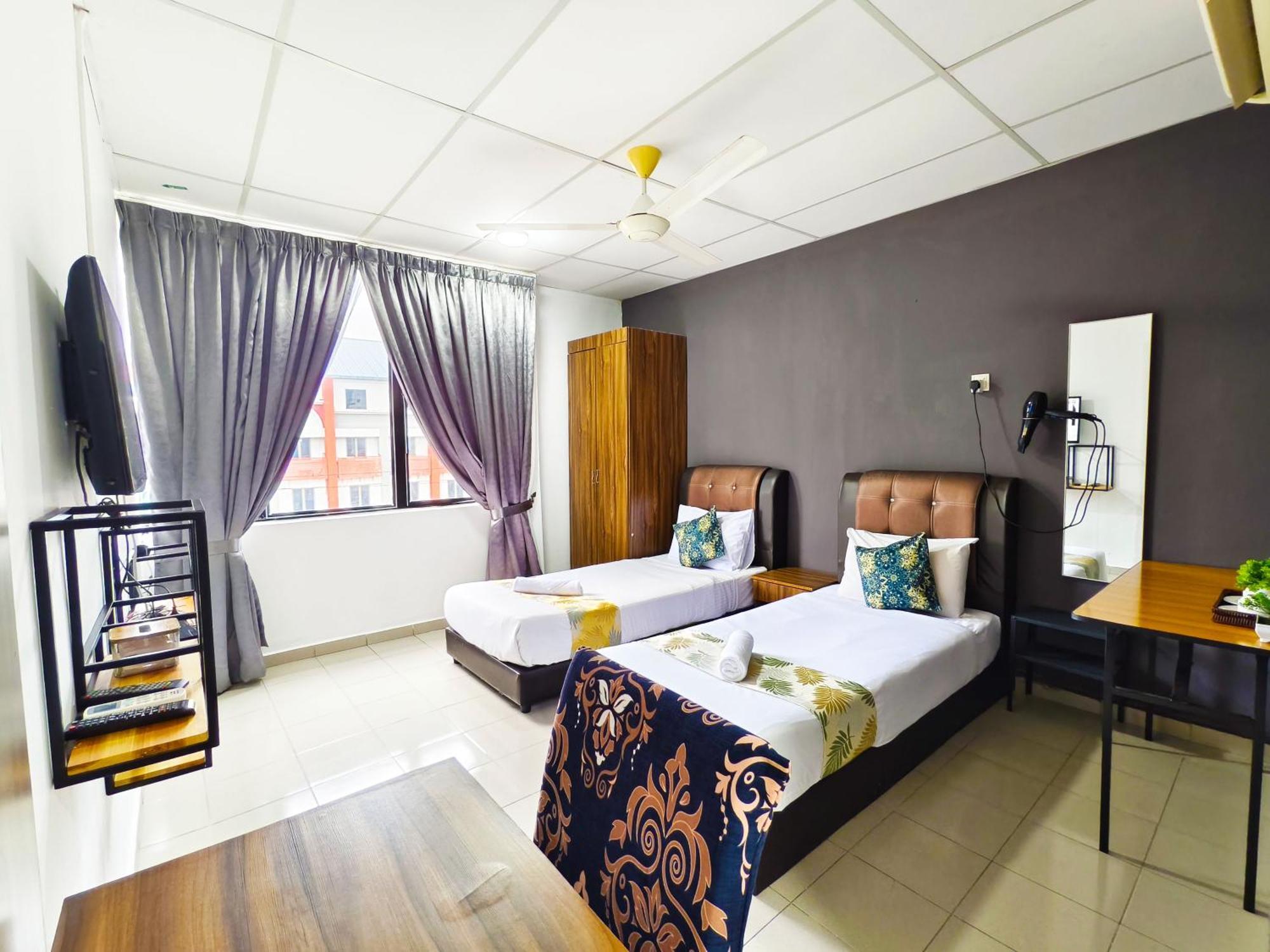 Salaam Suites Hotel كوتا بْهارو المظهر الخارجي الصورة