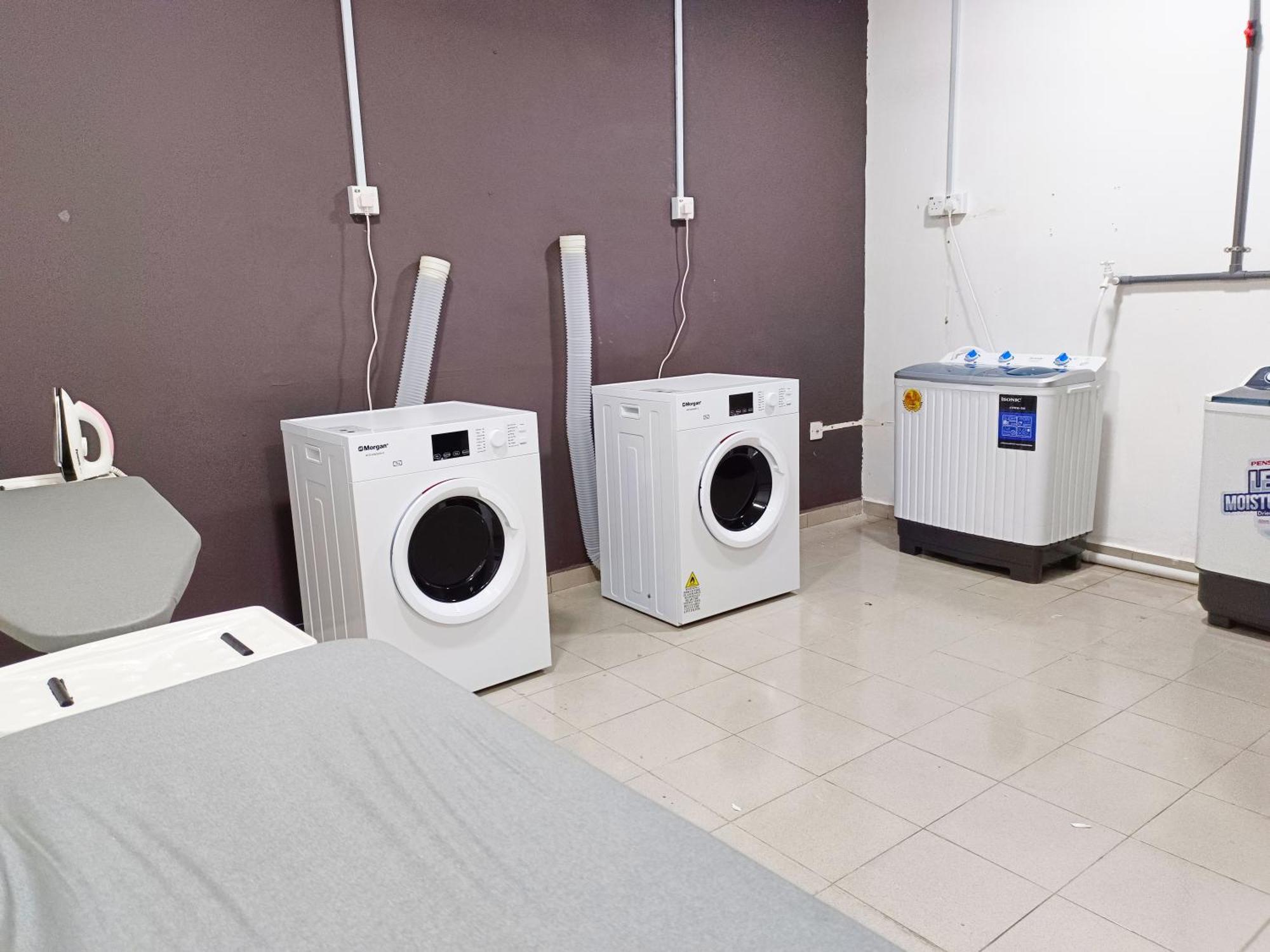 Salaam Suites Hotel كوتا بْهارو المظهر الخارجي الصورة
