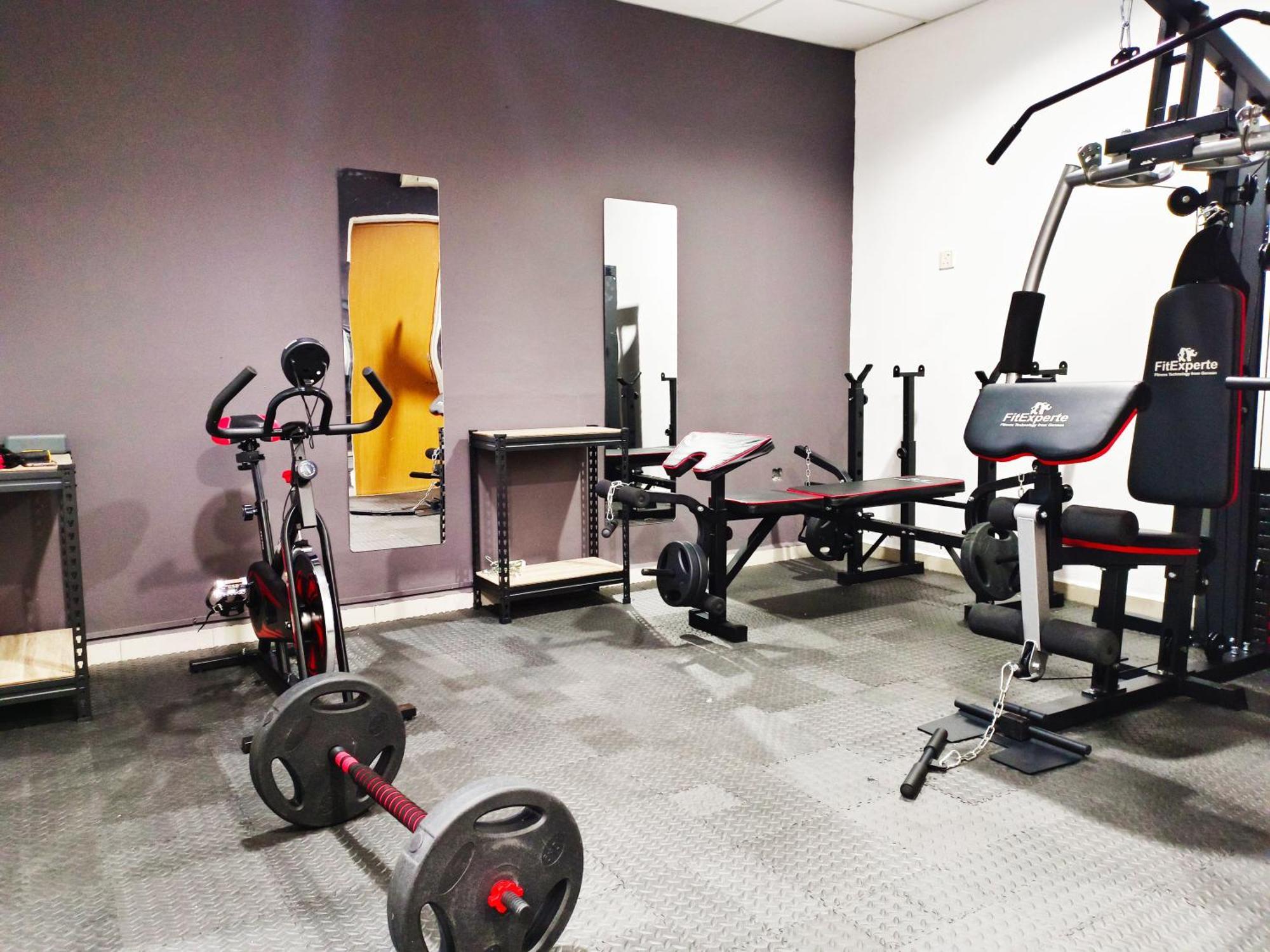 Salaam Suites Hotel كوتا بْهارو المظهر الخارجي الصورة