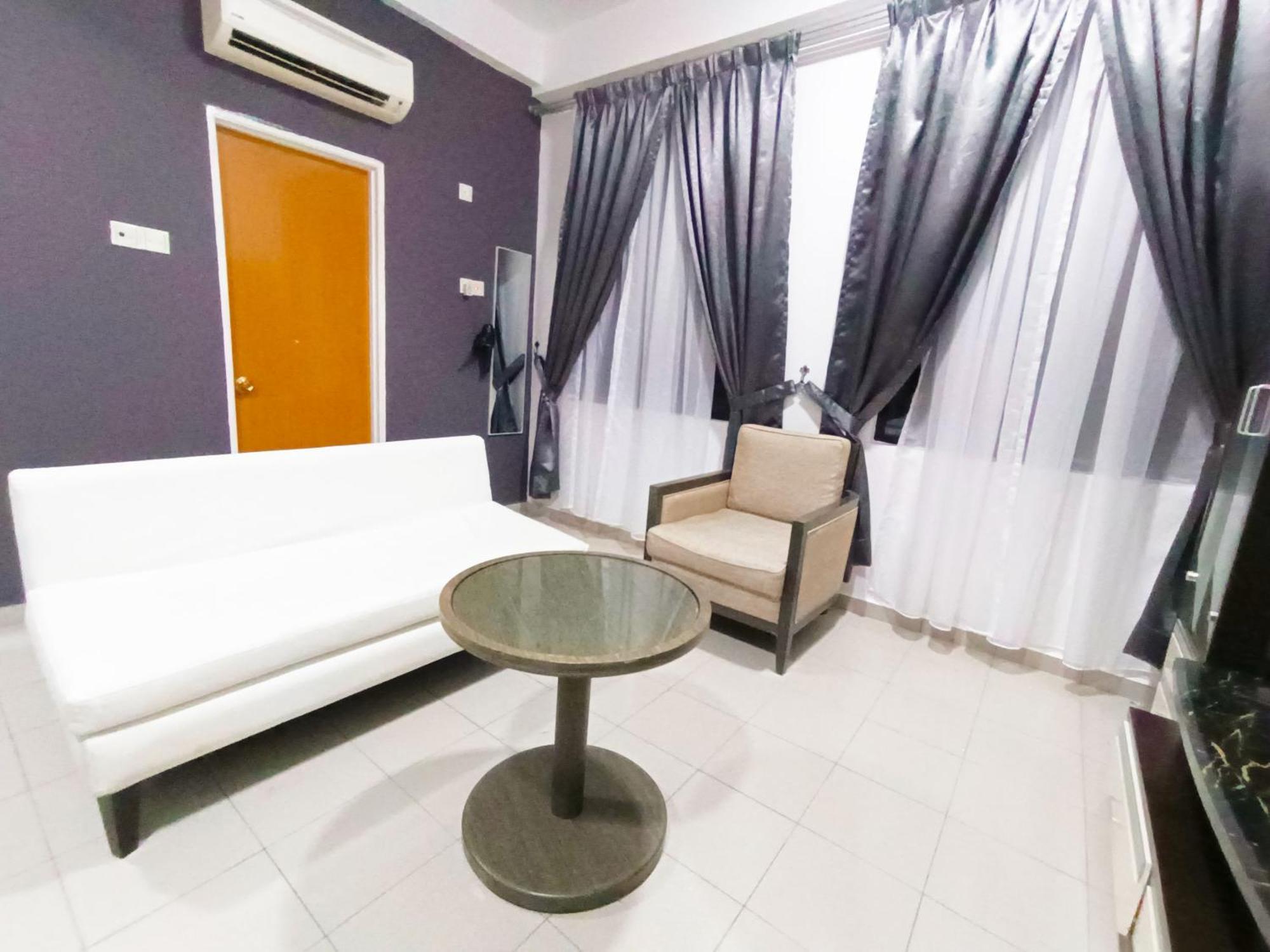 Salaam Suites Hotel كوتا بْهارو المظهر الخارجي الصورة