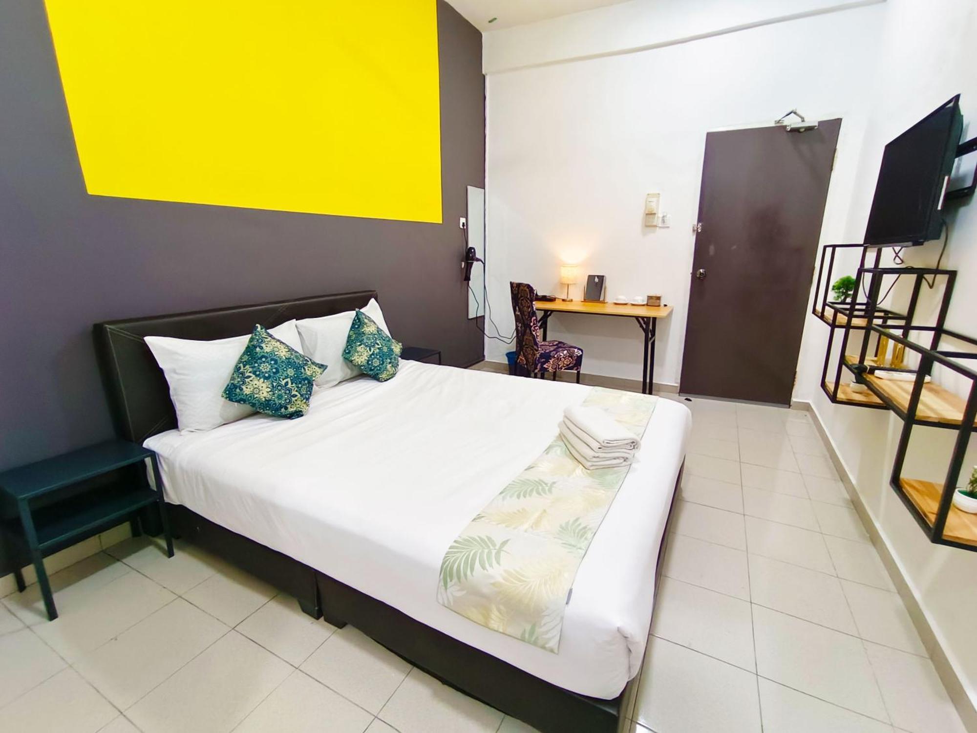 Salaam Suites Hotel كوتا بْهارو المظهر الخارجي الصورة