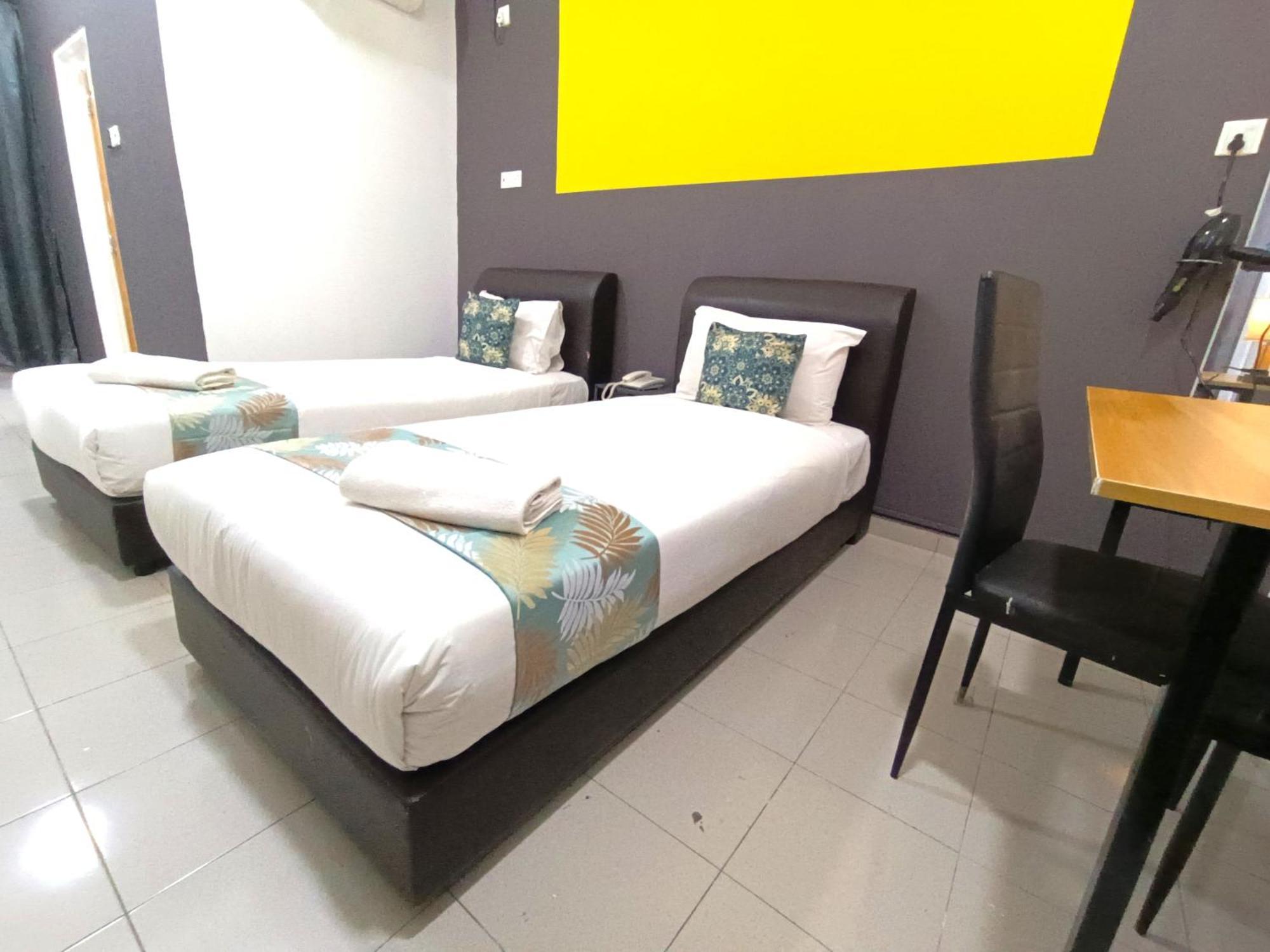 Salaam Suites Hotel كوتا بْهارو المظهر الخارجي الصورة