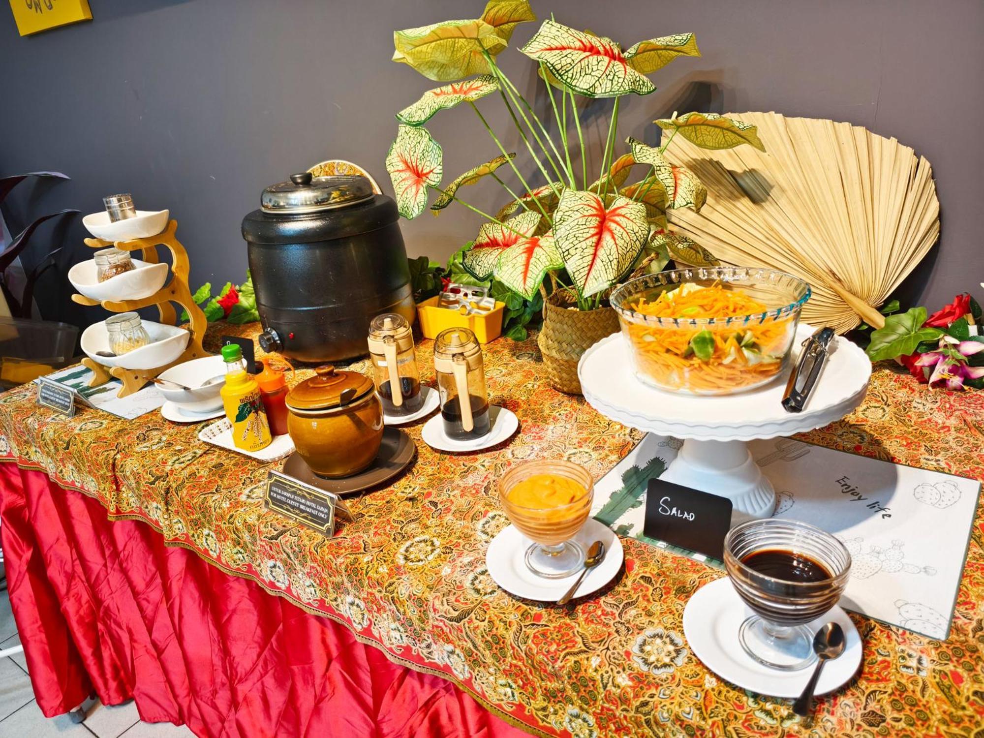 Salaam Suites Hotel كوتا بْهارو المظهر الخارجي الصورة